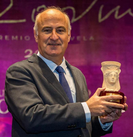 Fernando Benzo ha sido el ganador del Premio Azorín de Novela 2023