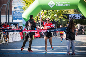 Más de 2.300 corredores participan en la Media Maratón de San Cugat